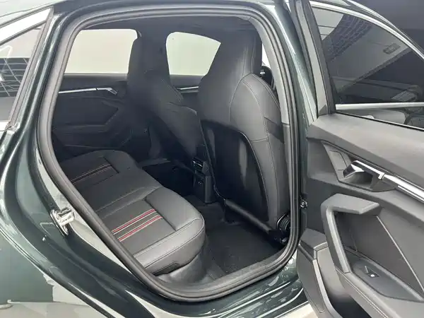 Audi A3 2023, фото 19