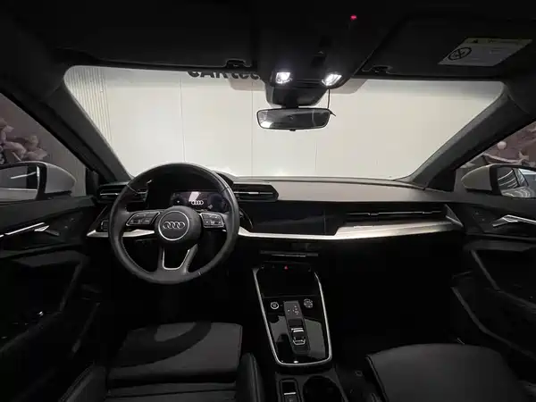 Audi A3 2022, фото 12