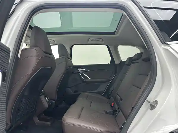 BMW X1 2023, фото 6