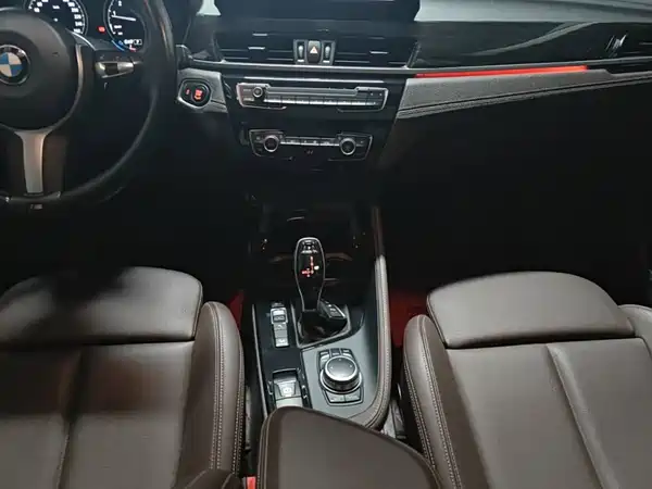 BMW X1 2022, фото 13