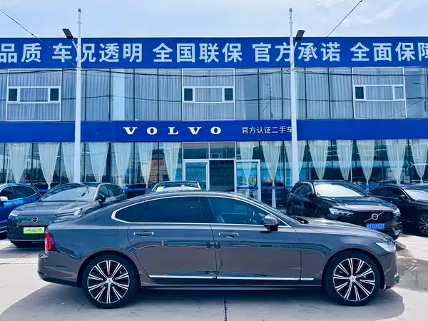 Volvo S90 2023, фото 3
