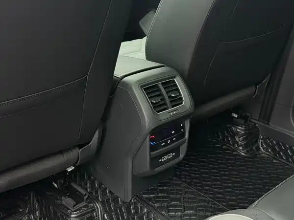 Volkswagen Tayron 2023, фото 14