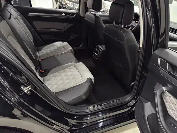 Volkswagen Magotan 2023, фото 13