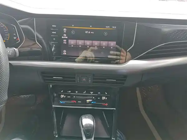 Volkswagen Passat 2023, фото 12