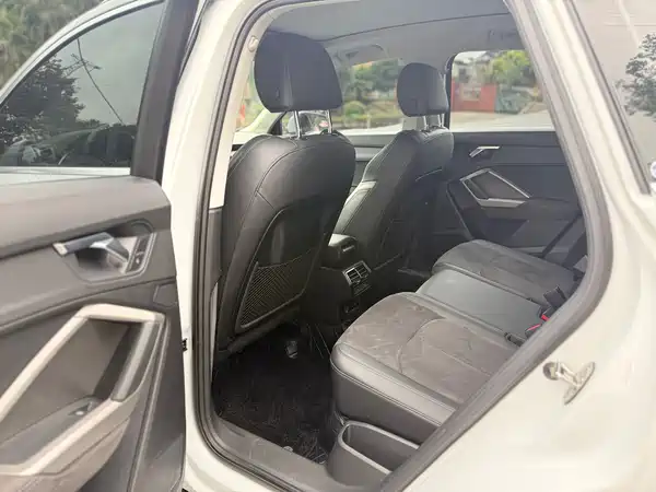 Audi Q3 2022, фото 5
