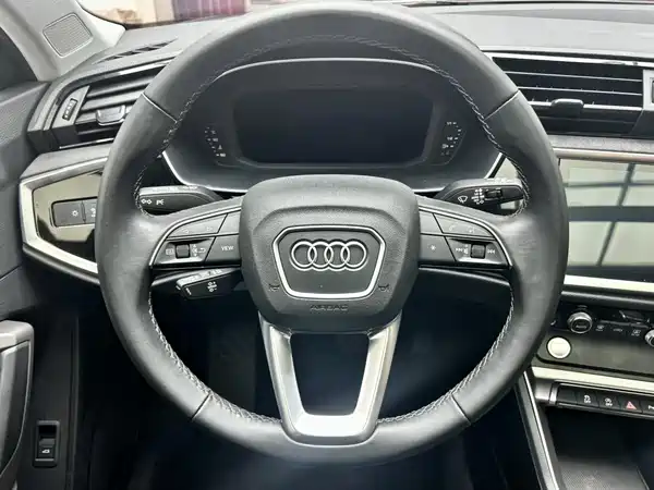 Audi Q3 2022, фото 13