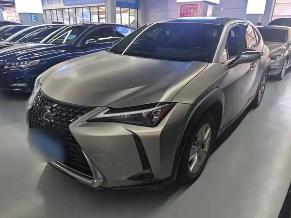 Lexus UX 2022