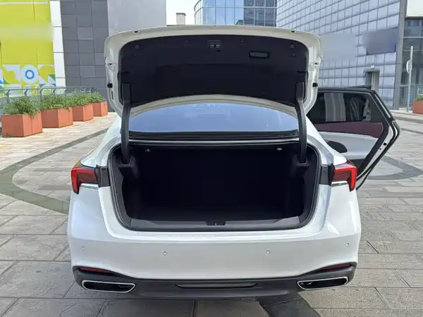 Buick LaCrosse 2024, фото 2
