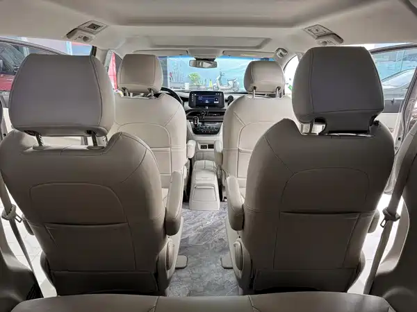 Buick GL8 2023, фото 21