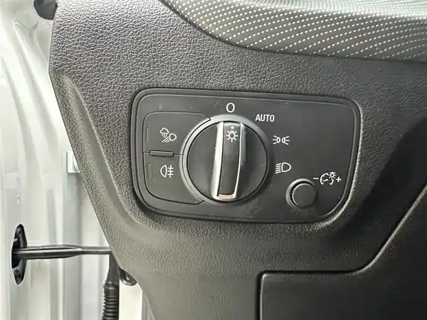 Audi Q2L 2022, фото 18
