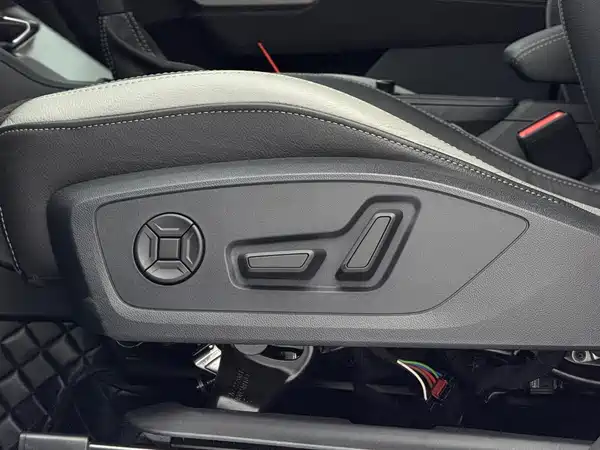 Audi Q3 2023, фото 22