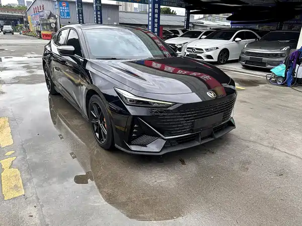 Changan UNI-V 2022, фото 3