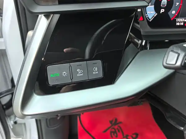 Audi A3 2023, фото 13