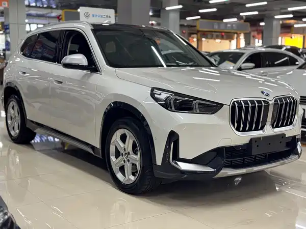 BMW X1 2023, фото 3