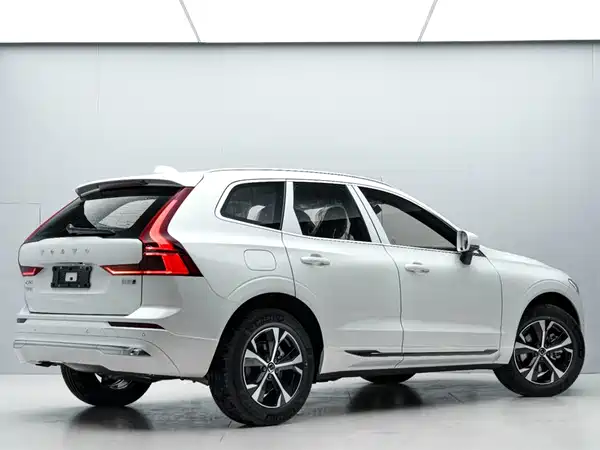 Volvo XC60 2026, фото 5