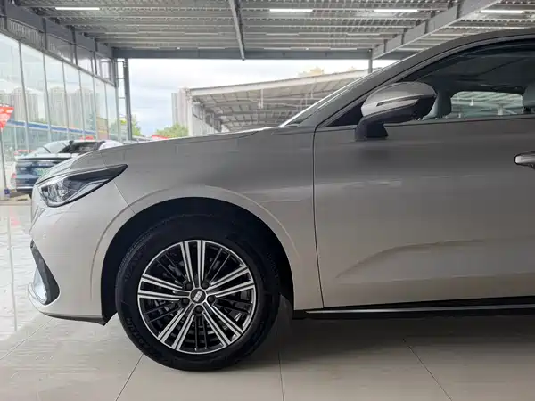 Geely Galaxy Starshine 6 2025, фото 4