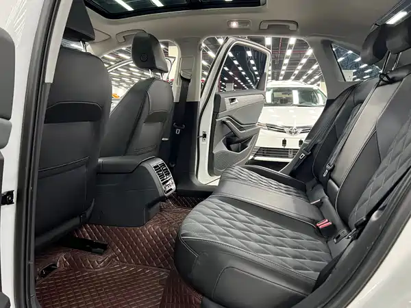 Volkswagen Sagitar 2023, фото 9