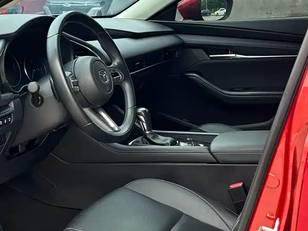 Mazda 3 2023, фото 4