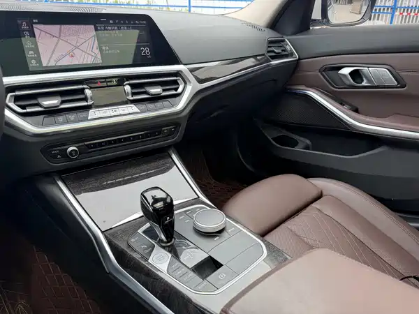 BMW 3 Series 2022, фото 7