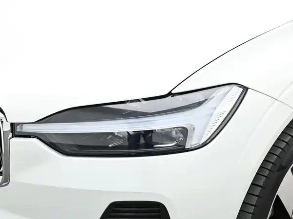 Volvo XC60 PHEV 2025, фото 17