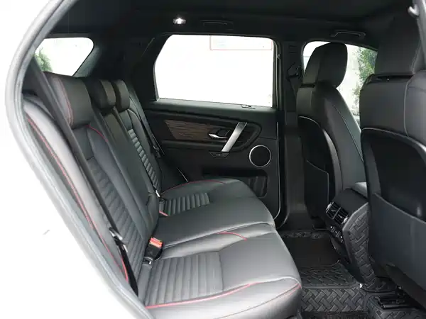 Land Rover Discovery Sport 2022, фото 6
