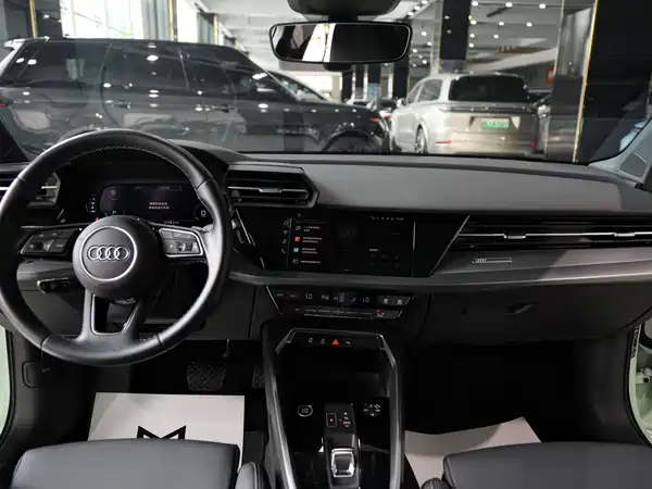 Audi A3 2023, фото 12