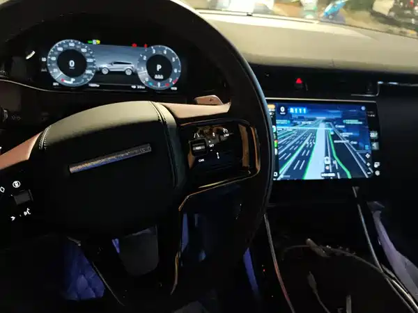 Land Rover Range Rover Evoque 2024, фото 12