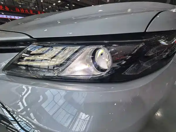 Toyota Camry 2021, фото 25