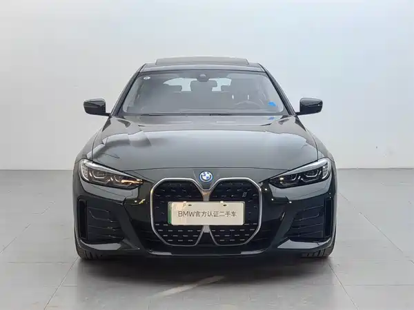 BMW i4 2023, фото 2