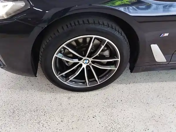 BMW 5 Series 2022, фото 22