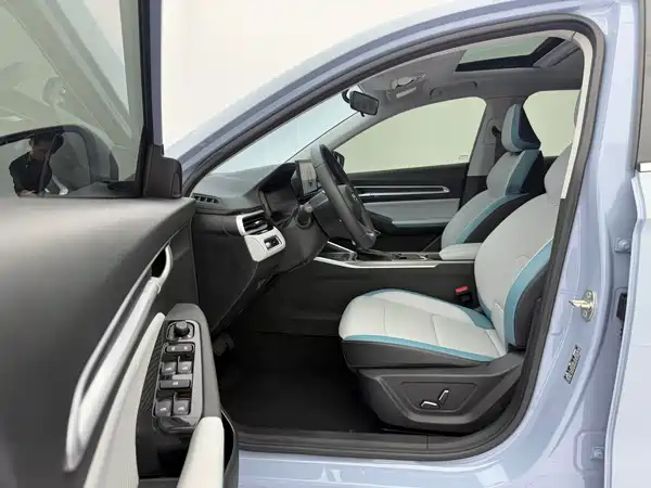 Geely Emgrand 2023, фото 22