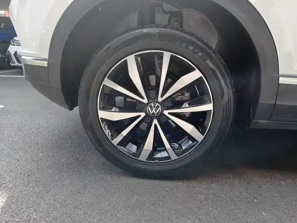 Volkswagen T-ROC 2023, фото 4