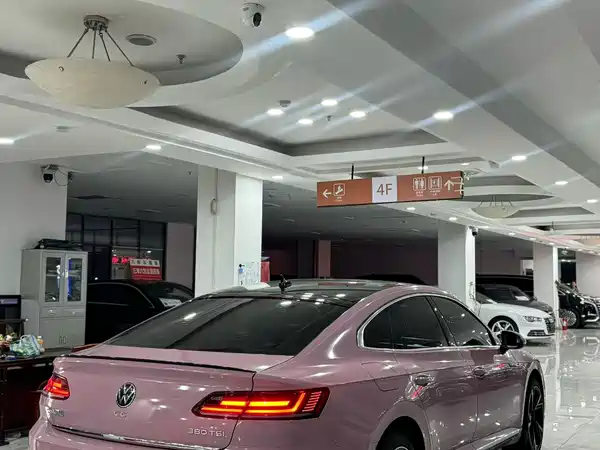 Volkswagen Passat CC 2024, фото 9