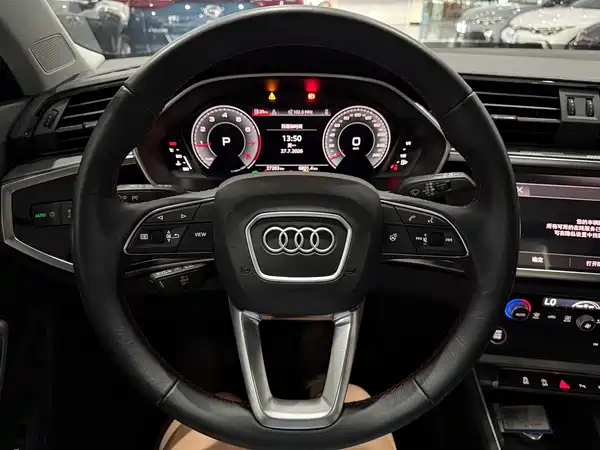 Audi Q3 2022, фото 13