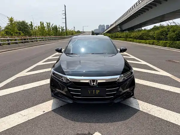Honda Accord 2022, фото 2