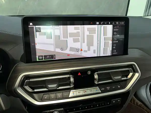 BMW X3 2022, фото 17