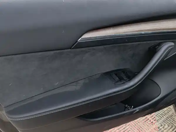 Tesla Model 3 2022, фото 10