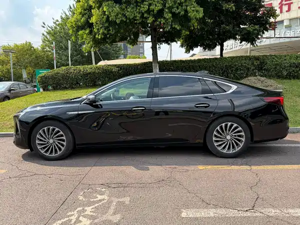 Buick LaCrosse 2023, фото 3