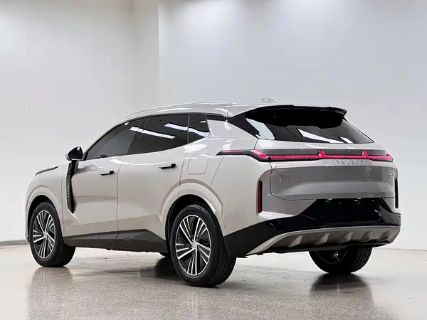 Lynk & Co 08 EM-P 2023, фото 5