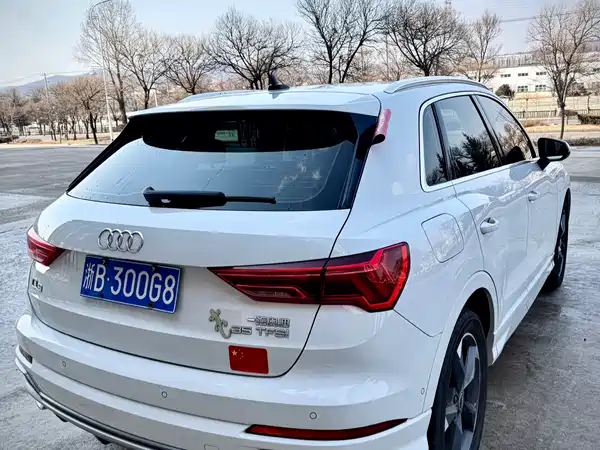 Audi Q3 2022, фото 6