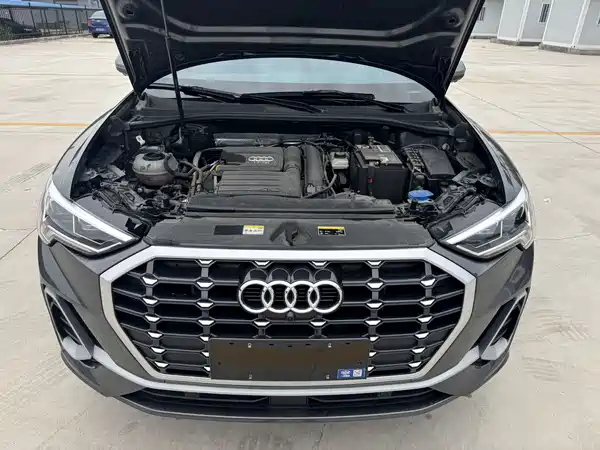 Audi Q3 2023, фото 8