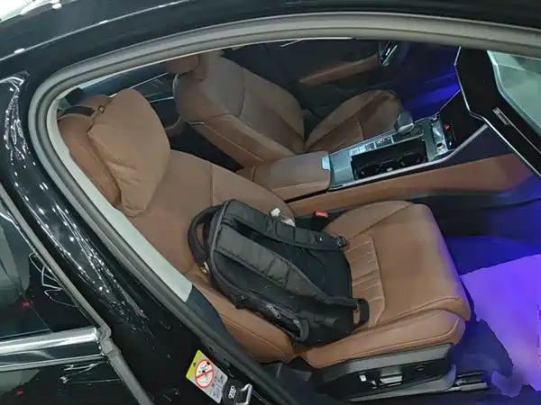 Audi A6L 2023, фото 24