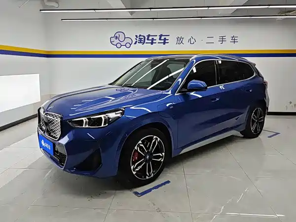 BMW iX1 2023