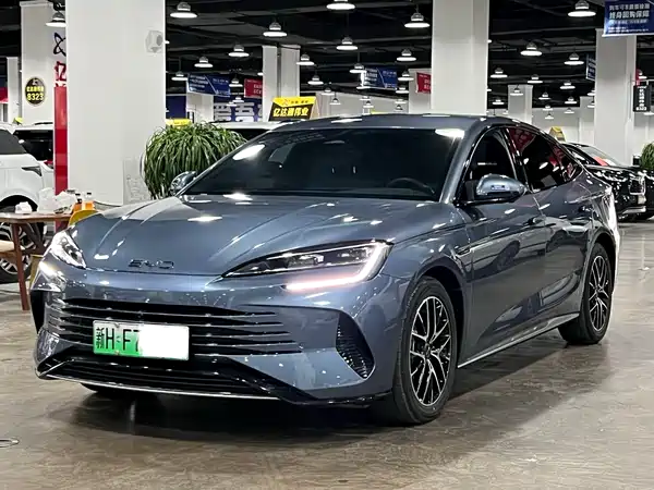 BYD Seal 07 DM-i 2025, фото 3