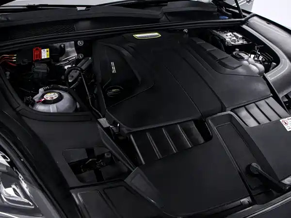 Porsche Cayenne PHEV 2023, фото 16