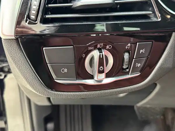 BMW 5 Series 2022, фото 18