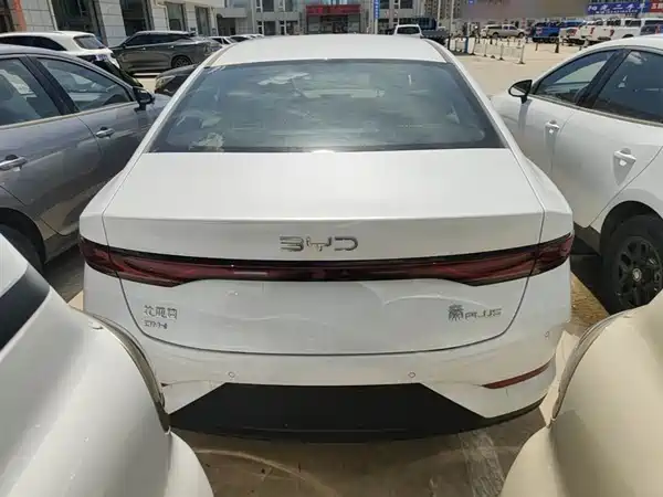 BYD Qin PLUS 2026, фото 6