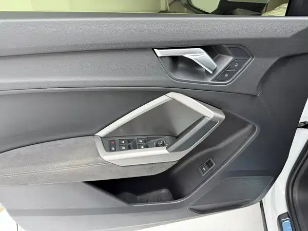 Audi Q3 2022, фото 12