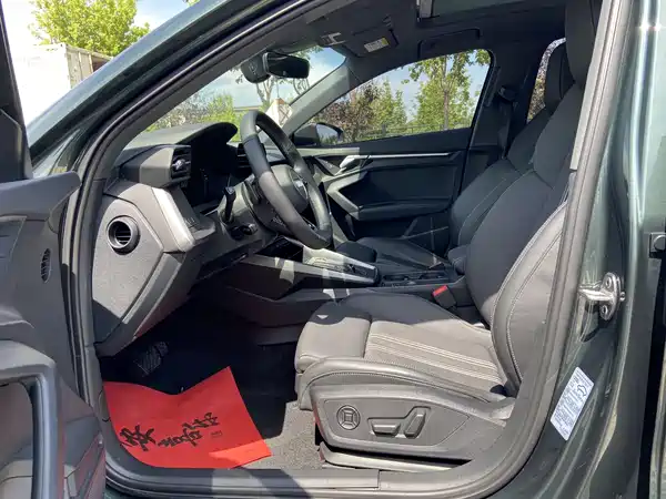 Audi A3 2023, фото 4