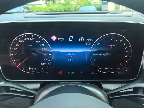 Mercedes-Benz GLC PHEV 2025, фото 20